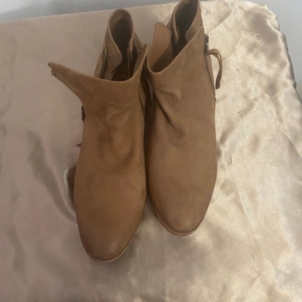 Sam Edelman Packer Suede Tan Western Ankle boots, size 10